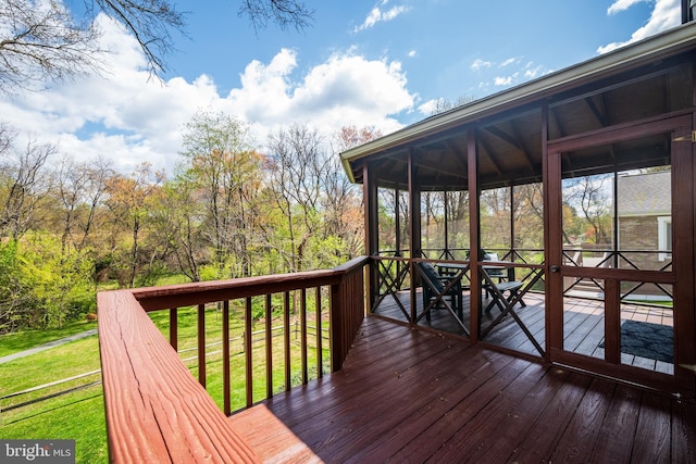 10 Fullview Ct, Gaithersburg, MD 20878 - wooden deck with a lawn