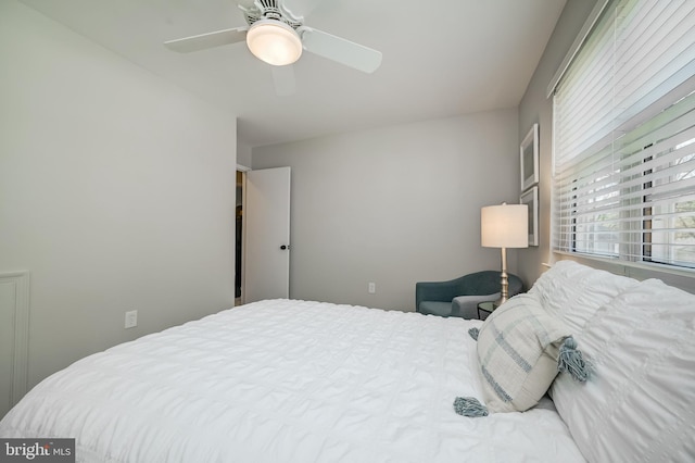 10 Fullview Ct, Gaithersburg, MD 20878 - bedroom with ceiling fan