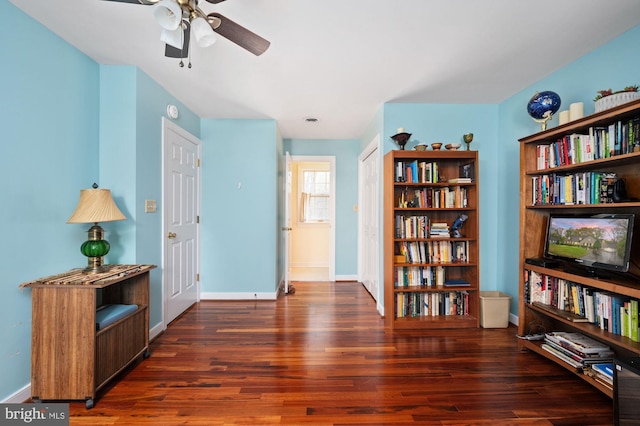 135 Cleremont Dr, Fredericksburg, VA 22405 - living area featuring wood finished floors, ceiling fan, and baseboards