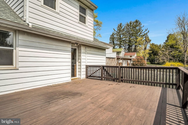413 W Marble St, Mechanicsburg, PA 17055 - view of wooden terrace