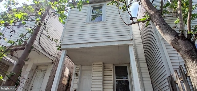 view of side of property