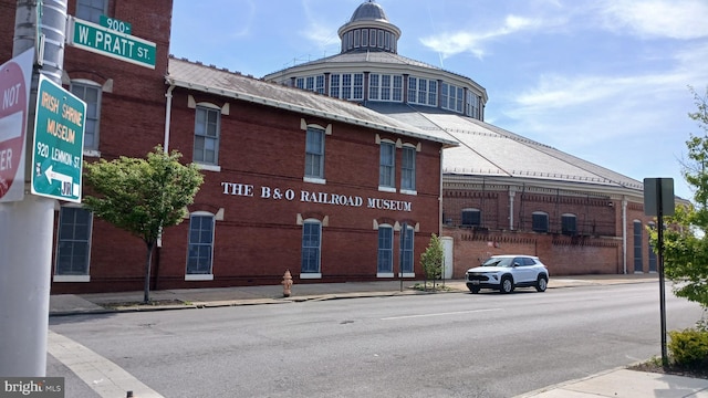 view of building exterior