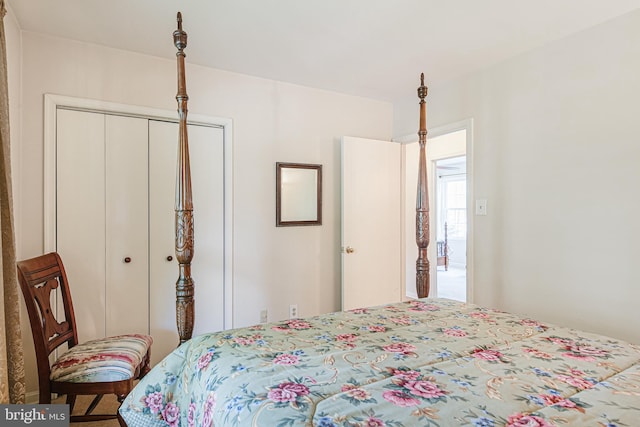 bedroom with a closet