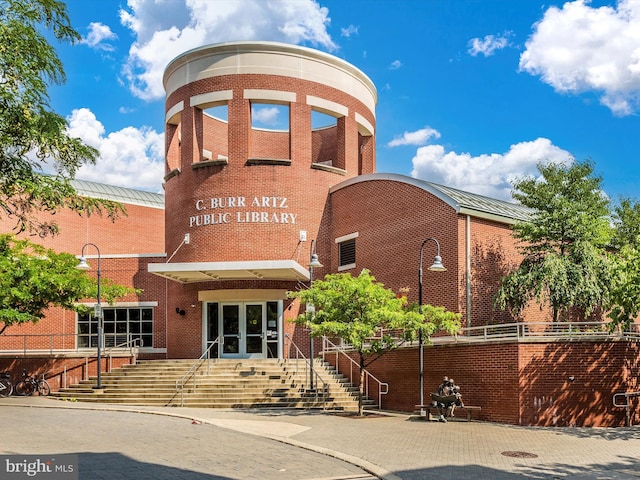 435S Market St, Frederick, MD 21701 - view of property