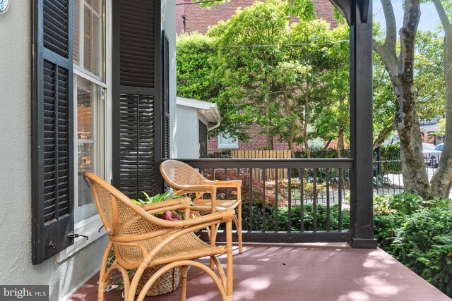138 Charles St, Annapolis, MD 21401 - view of balcony