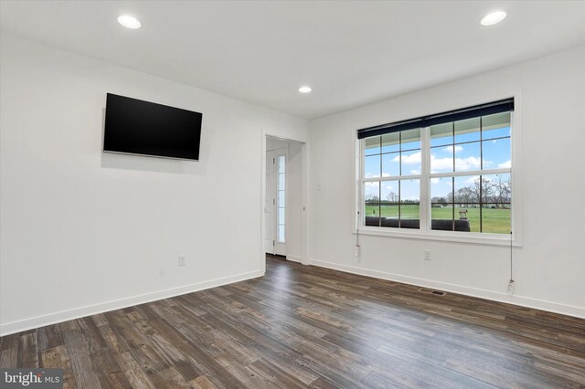 6301 Buchanan Trl W, Mercersburg, PA 17236 - spare room featuring recessed lighting, dark wood-style floors, and baseboards