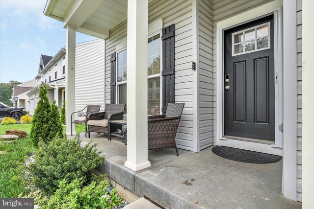 18010 Dave Anne Cir, Stewartstown, PA 17363 - property entrance with a porch