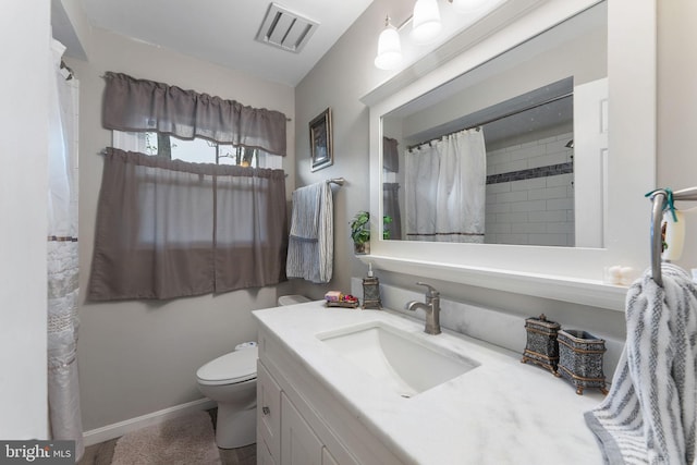 bathroom with a shower with curtain, toilet, baseboards, visible vents, and vanity
