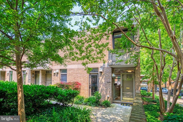 1273 Delaware Ave SW Unit 66, Washington, DC 20024 - view of front of house featuring brick siding