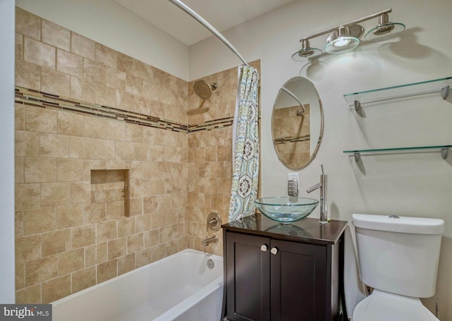 1273 Delaware Ave SW Unit 66, Washington, DC 20024 - full bath featuring shower / bath combination with curtain, vanity, and toilet