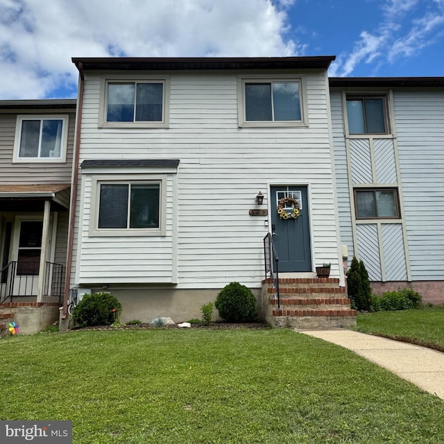 546 Greenblades Ct, Arnold, MD 21012 - multi unit property featuring entry steps and a front yard