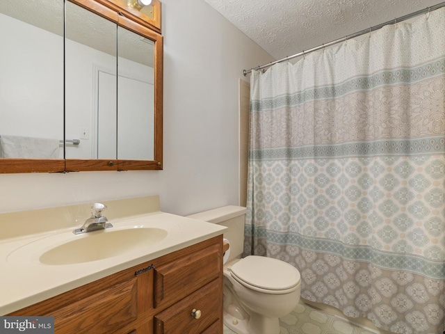 653 Willowby Run, Pasadena, MD 21122 - bathroom featuring curtained shower, vanity, a textured ceiling, and toilet