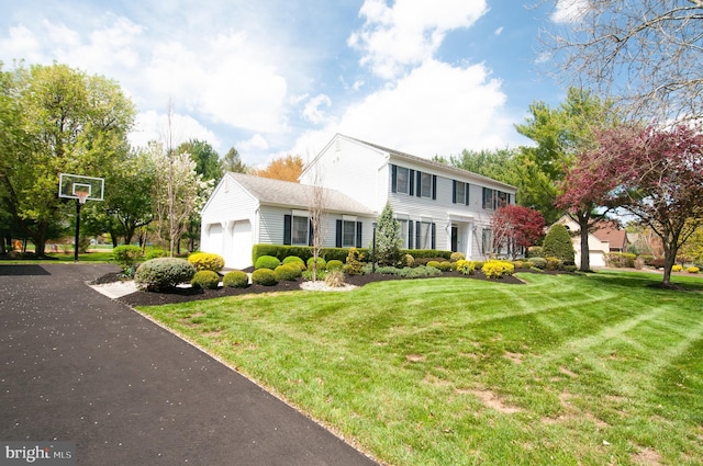 7 Briarwood Dr, Princeton Junction, NJ 08550 - colonial home with a garage and a front yard