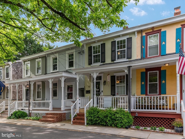 15 Morris St, Annapolis, MD 21401 - multi unit property with covered porch and stucco siding