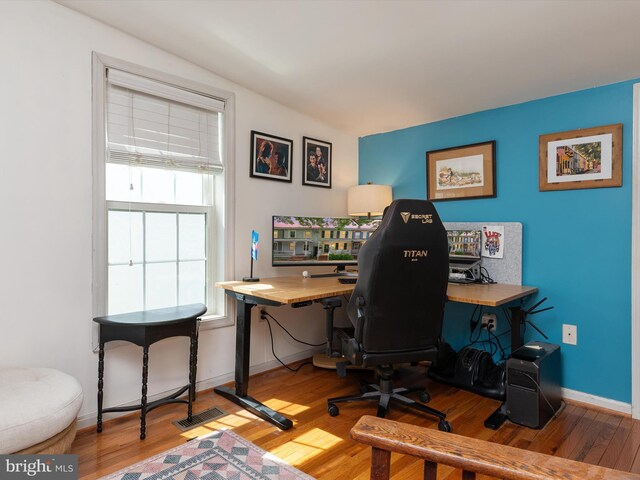 15 Morris St, Annapolis, MD 21401 - office with wood finished floors and baseboards