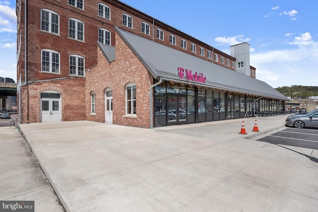 13 N Allegany St, Cumberland, MD 21502 - view of property with uncovered parking
