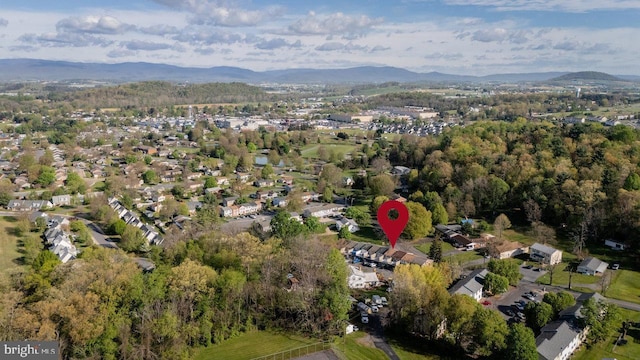 bird's eye view with a mountain view