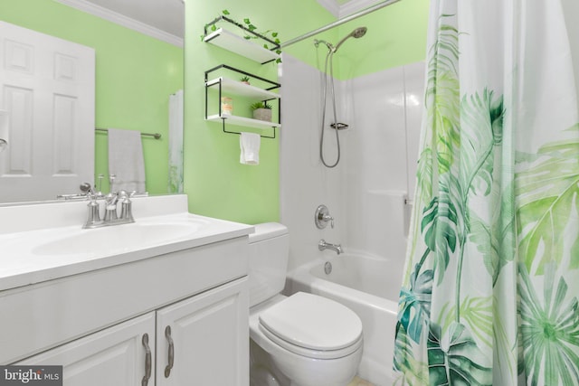 full bathroom with shower / bath combo with shower curtain, toilet, vanity, and ornamental molding