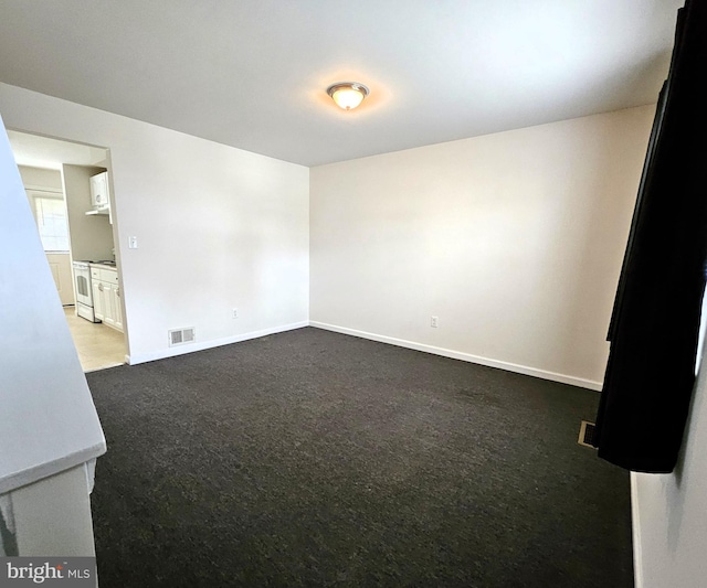 4471/2 Cook Ave, Paulsboro, NJ 08066 - empty room featuring visible vents, baseboards, and carpet floors