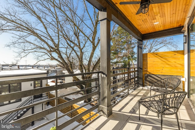balcony with ceiling fan