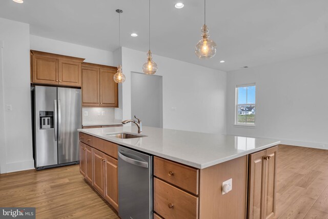 85 Quiet Creek Dr, Gettysburg, PA 17325 - kitchen featuring a sink, appliances with stainless steel finishes, recessed lighting, a center island with sink, and light wood-style flooring