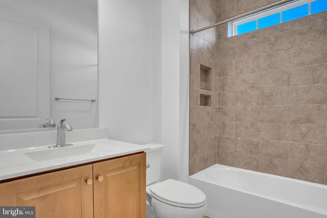 85 Quiet Creek Dr, Gettysburg, PA 17325 - full bathroom with toilet, vanity, and shower / bath combination