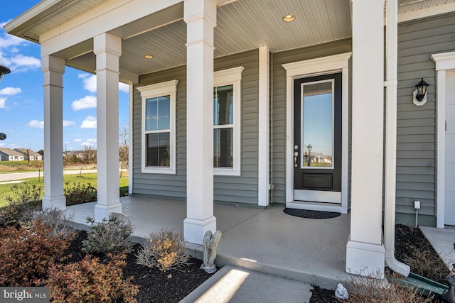 85 Quiet Creek Dr, Gettysburg, PA 17325 - entrance to property featuring a porch