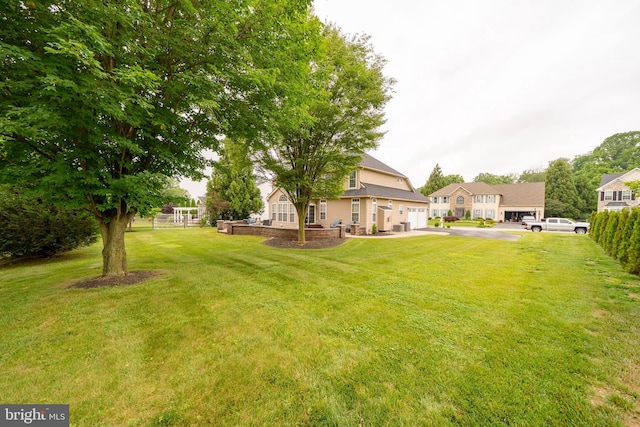 869 Bourban Ln, West Grove, PA 19390 - view of green lawn with driveway