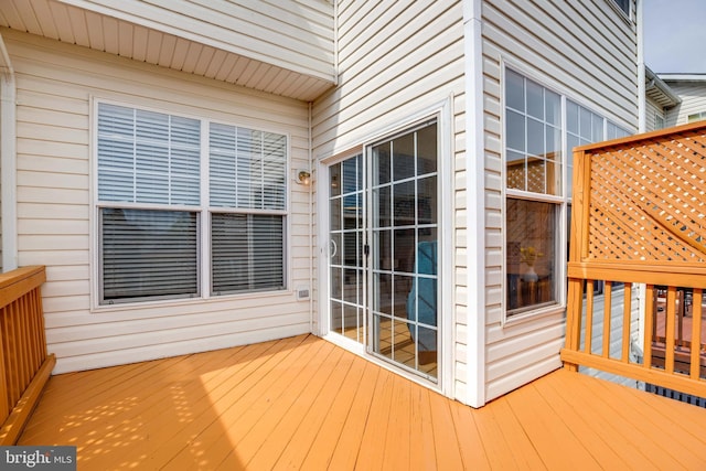 8114 Rainwater Cir, Manassas, VA 20111 - view of wooden terrace