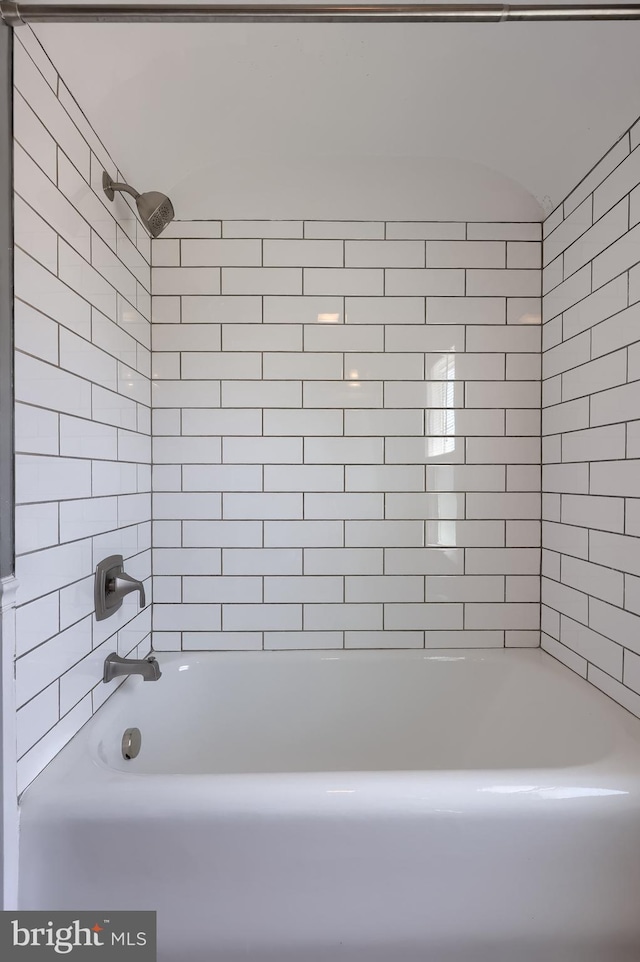 1221 Elm Ave, Lancaster, PA 17603 - bathroom with shower / tub combination