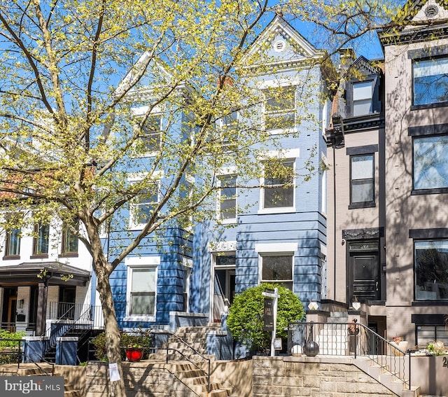 18 Rhode Island Ave NE, Washington, DC 20002 - view of multi unit property