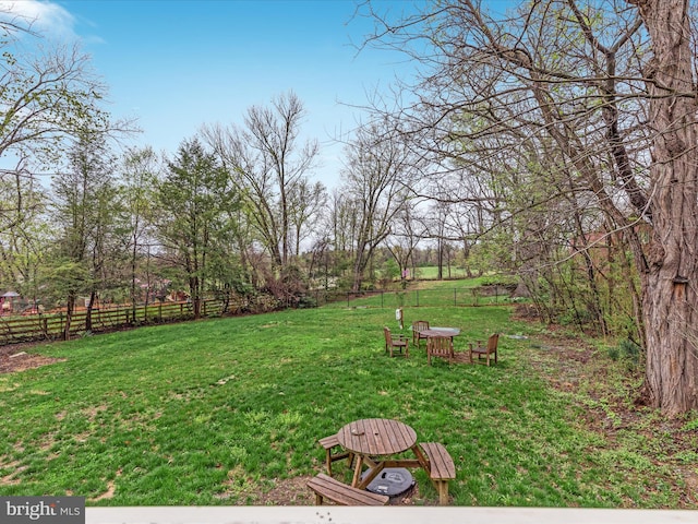 view of yard featuring fence