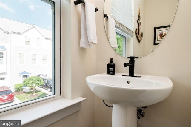 418 S Seaway Ct, Cambridge, MD 21613 - view of bathroom