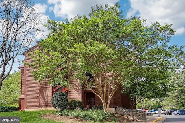 2816 Lee Oaks Pl Unit 102, Falls Church, VA 22046 - view of side of property
