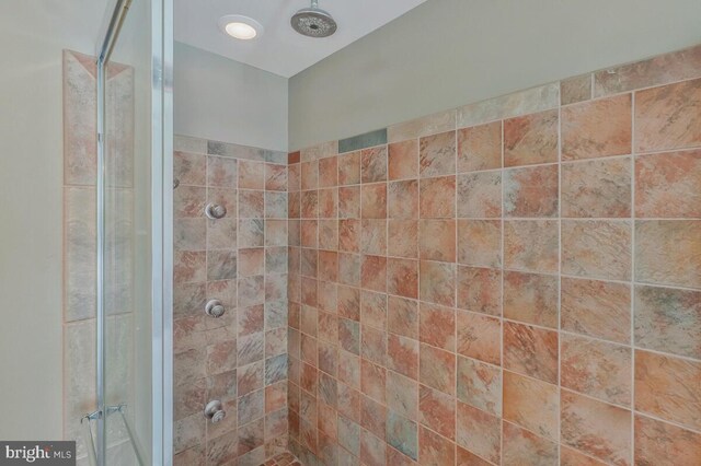1310 Swan Creek Rd, Fort Washington, MD 20744