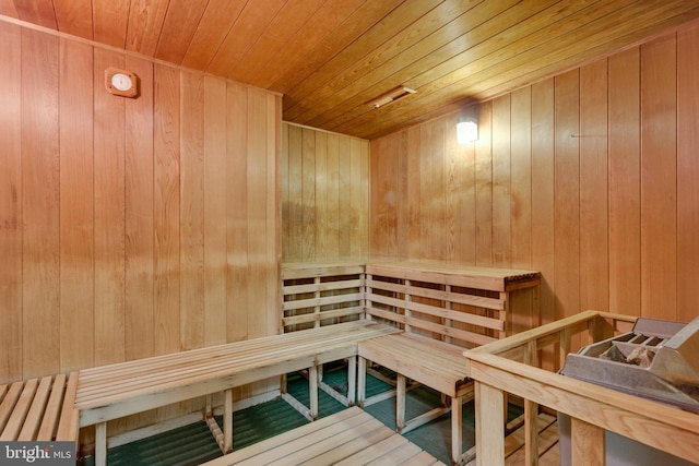203 Yoakum Pkwy Unit 1807, Alexandria, VA 22304 - relaxing sauna with wooden ceiling and wooden walls