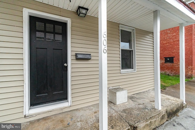 606 N St, Lykens, PA 17048 - entrance to property with a porch