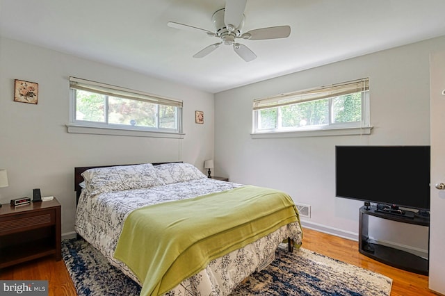 3820 Lorcom Ln, Arlington, VA 22207 - bedroom with wood finished floors, visible vents, and ceiling fan
