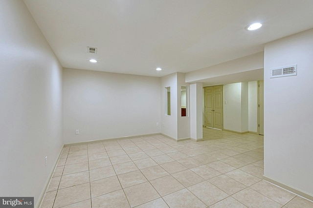 3820 Lorcom Ln, Arlington, VA 22207 - spare room featuring recessed lighting, visible vents, and baseboards