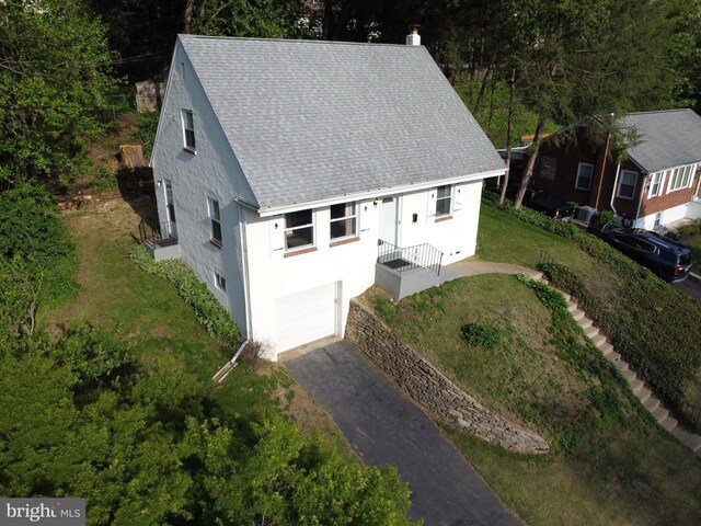 aerial view of property and surrounding area