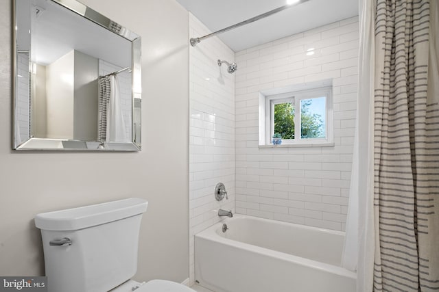 full bath with shower / bath combo and toilet
