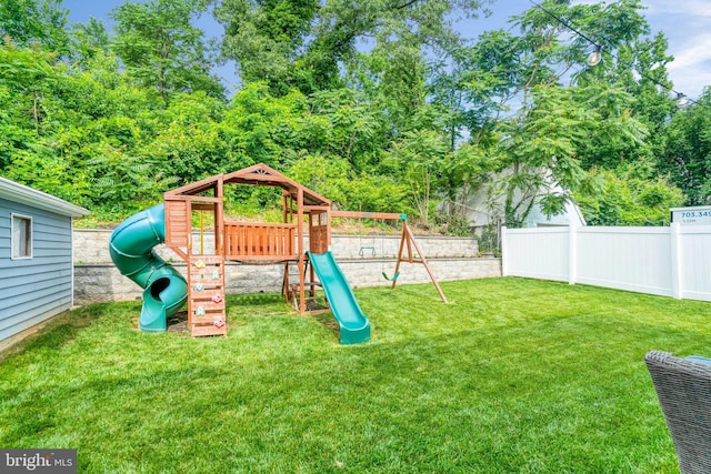 6022 Rixey Dr, Alexandria, VA 22303 - view of play area