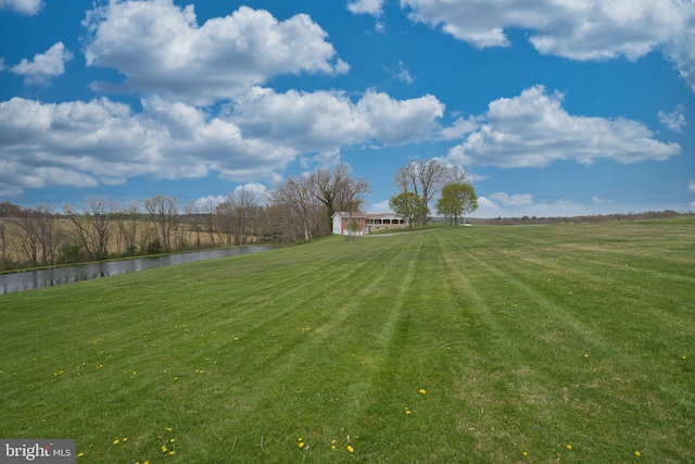 17634 Bruehl Rd, Upperco, MD 21155 - view of grassy yard with a water view