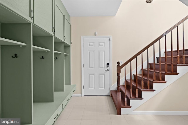 5 Klockner Ct, Lawrence Township, NJ 08648 - mudroom with light tile patterned floors and baseboards