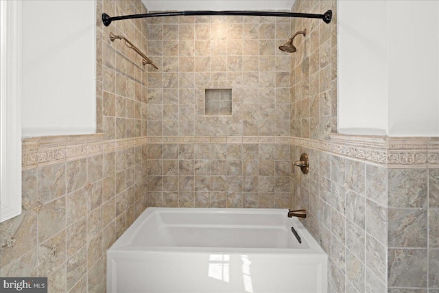 5 Klockner Ct, Lawrence Township, NJ 08648 - full bathroom with tile walls