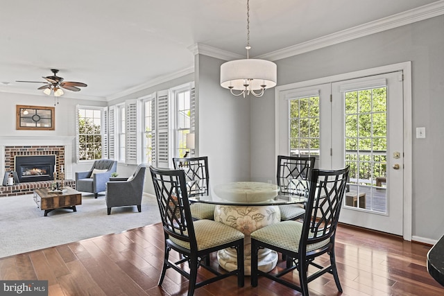 815 Kenneth Pl SE, Leesburg, VA 20175 - dining area featuring plenty of natural light, dark wood-style flooring, and ornamental molding