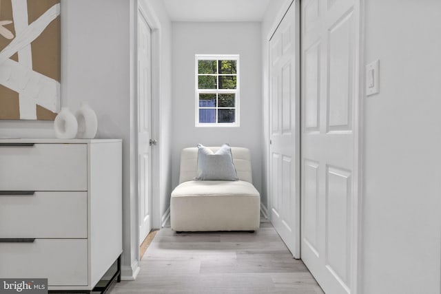 1302 Ashbridge Rd, West Chester, PA 19380 - living area featuring light wood finished floors and baseboards