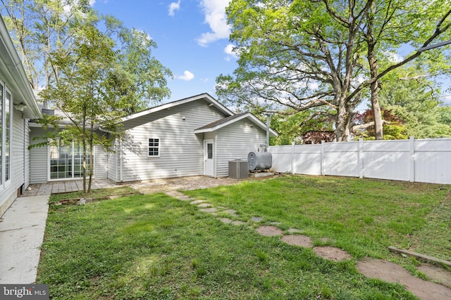 1302 Ashbridge Rd, West Chester, PA 19380 - view of yard featuring cooling unit