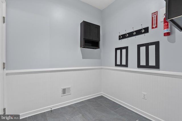 7027 Sand Cherry Way, Clinton, MD 20735 - empty room featuring a wainscoted wall and baseboards
