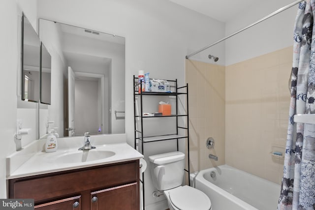 7027 Sand Cherry Way, Clinton, MD 20735 - full bathroom featuring shower / tub combo with curtain, vanity, and toilet